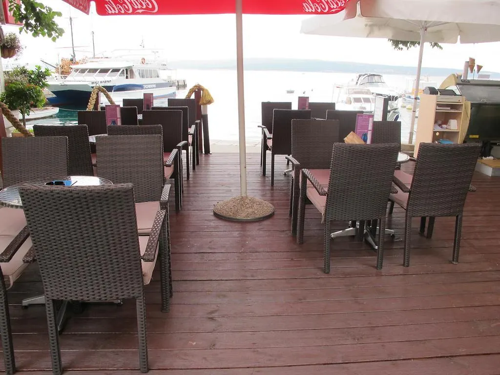 Guest House Amadeus Selce