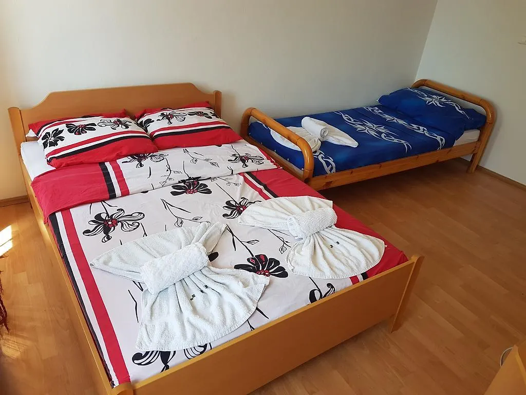 Guest House Amadeus Selce Croatia