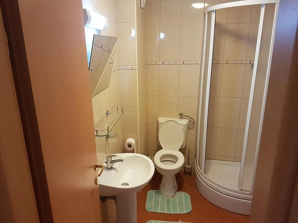 Guest House Amadeus Selce