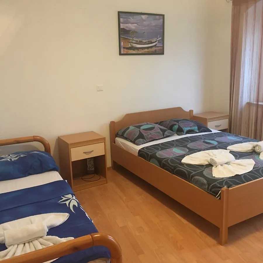 Guest House Amadeus Selce